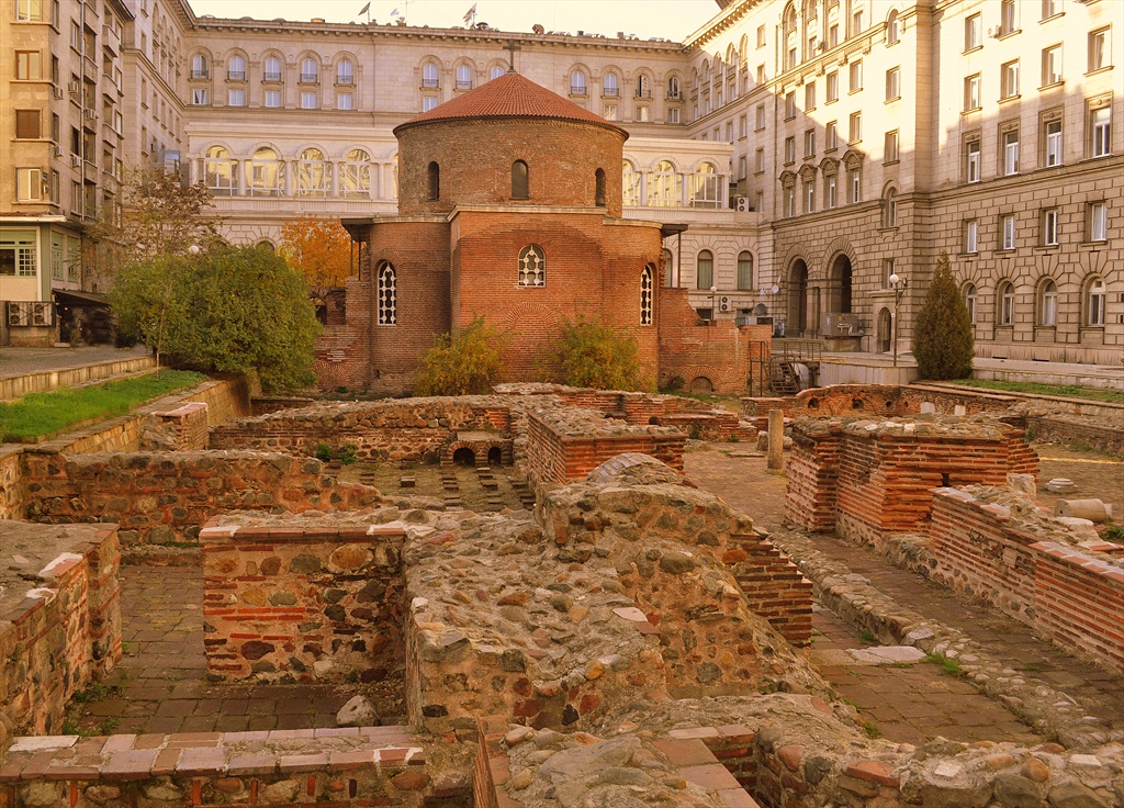 ancient rotunda bulgaria