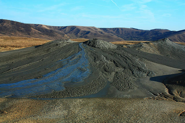 muddy volcanoes Romania