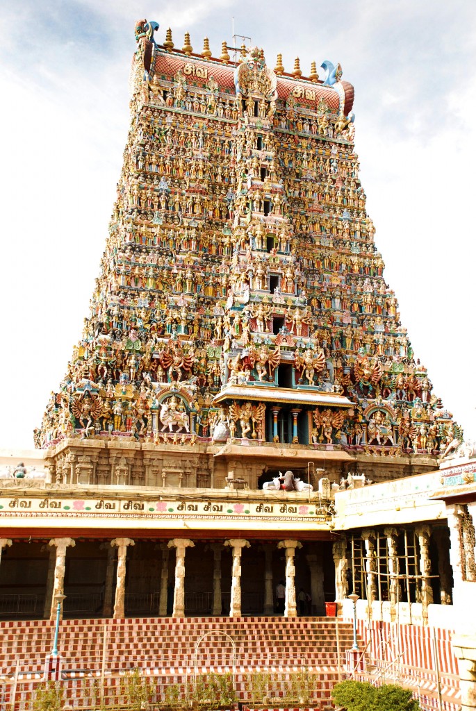 One gopuram of the Meenakshi