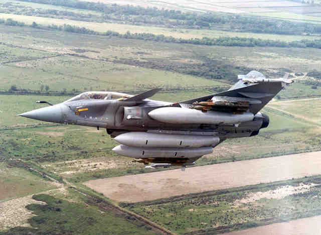 Eurofighter typhoon vs dassault rafale