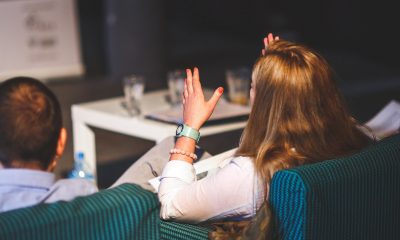 hands-people-waoman-meeting-startup